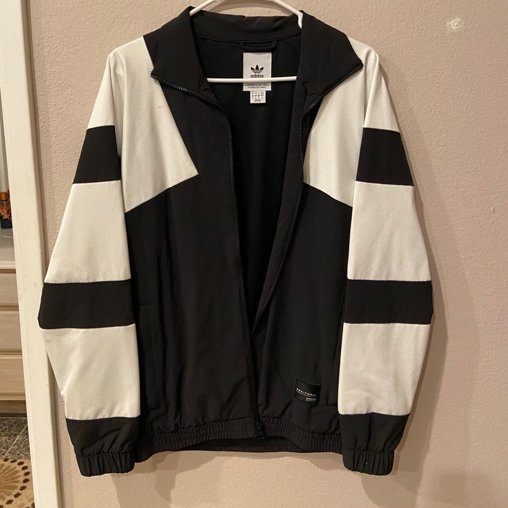 Adidas insulated windbreaker jacket